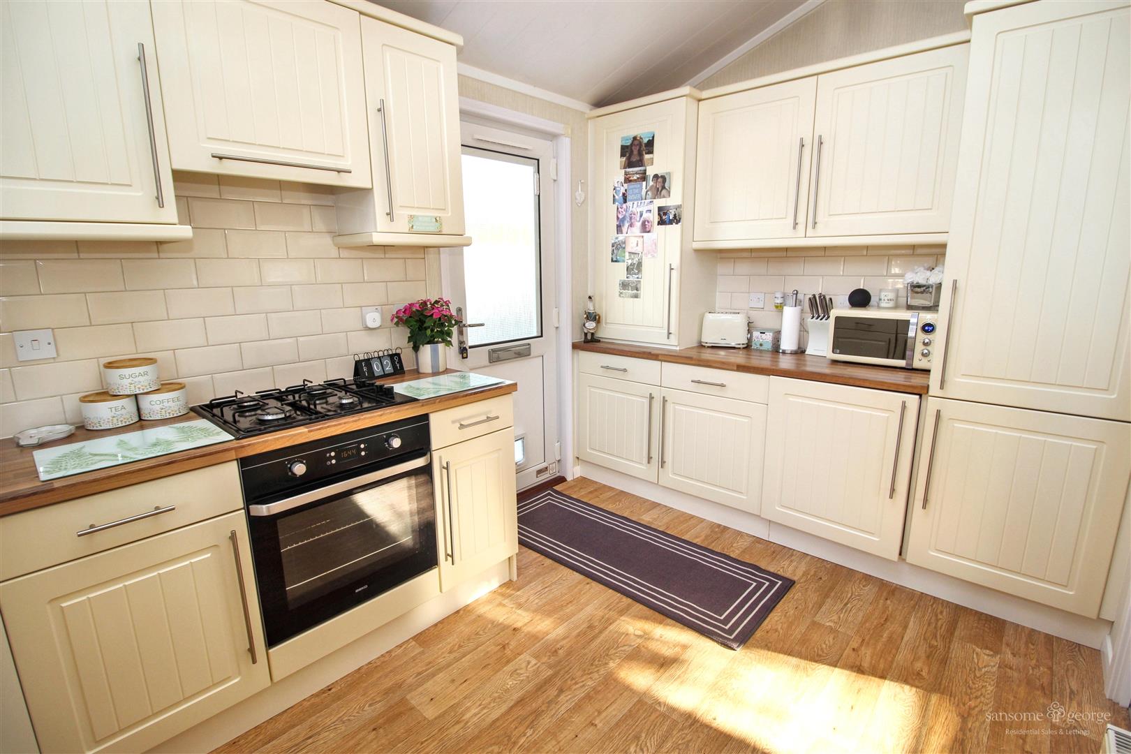 Second Avenue, Garston Park, Tilehurst